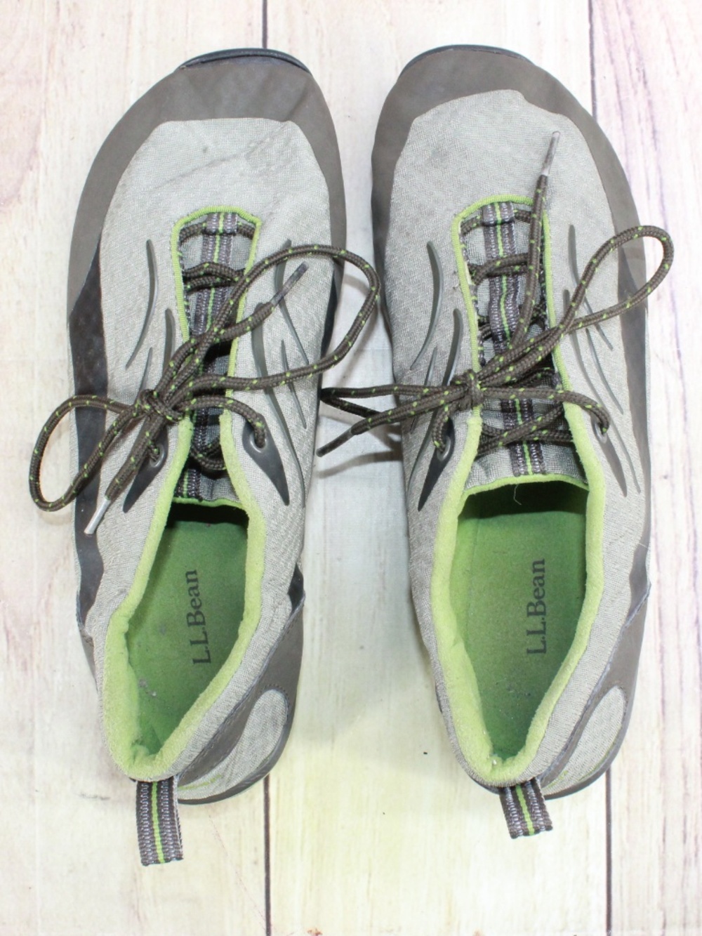 L.L. Bean Womens Low Top Sneakers Shoes Green Brown Lace Up 9 M